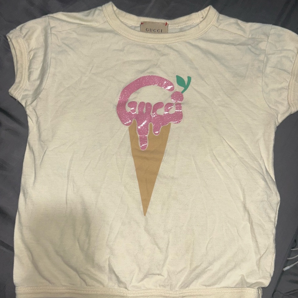 Gucci Kids Cream Tee with Pink Ice Cream Graphic